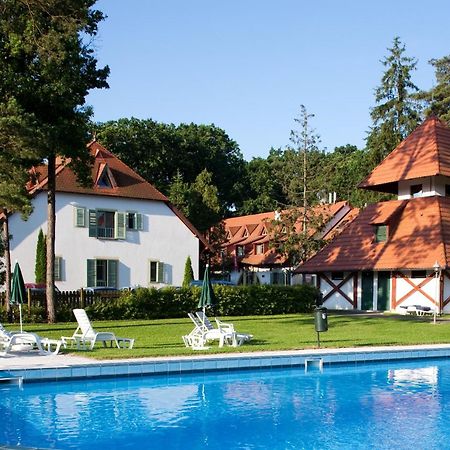 Hotel Abbazia Country Club à Nemesnép Extérieur photo